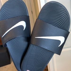 Black Nike Slides